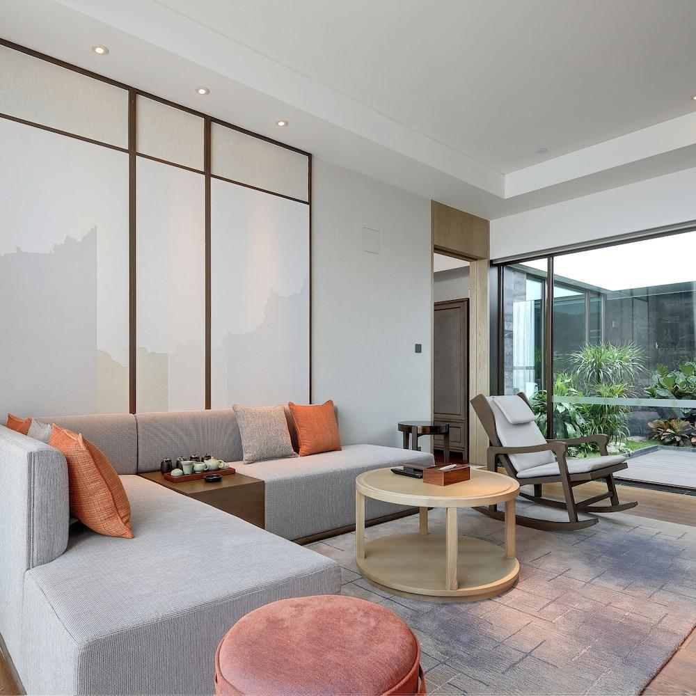 Dongguan Dongcheng International Hotel - Free Shuttle Buses For Executive Room Guests During Canton Fair 외부 사진