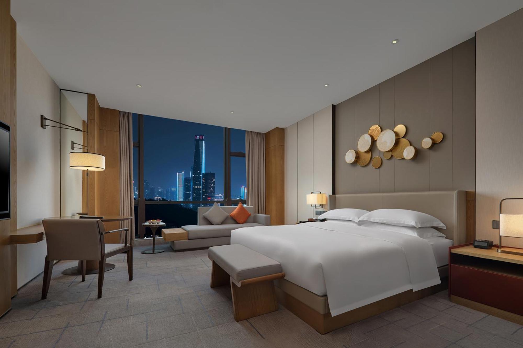Dongguan Dongcheng International Hotel - Free Shuttle Buses For Executive Room Guests During Canton Fair 외부 사진