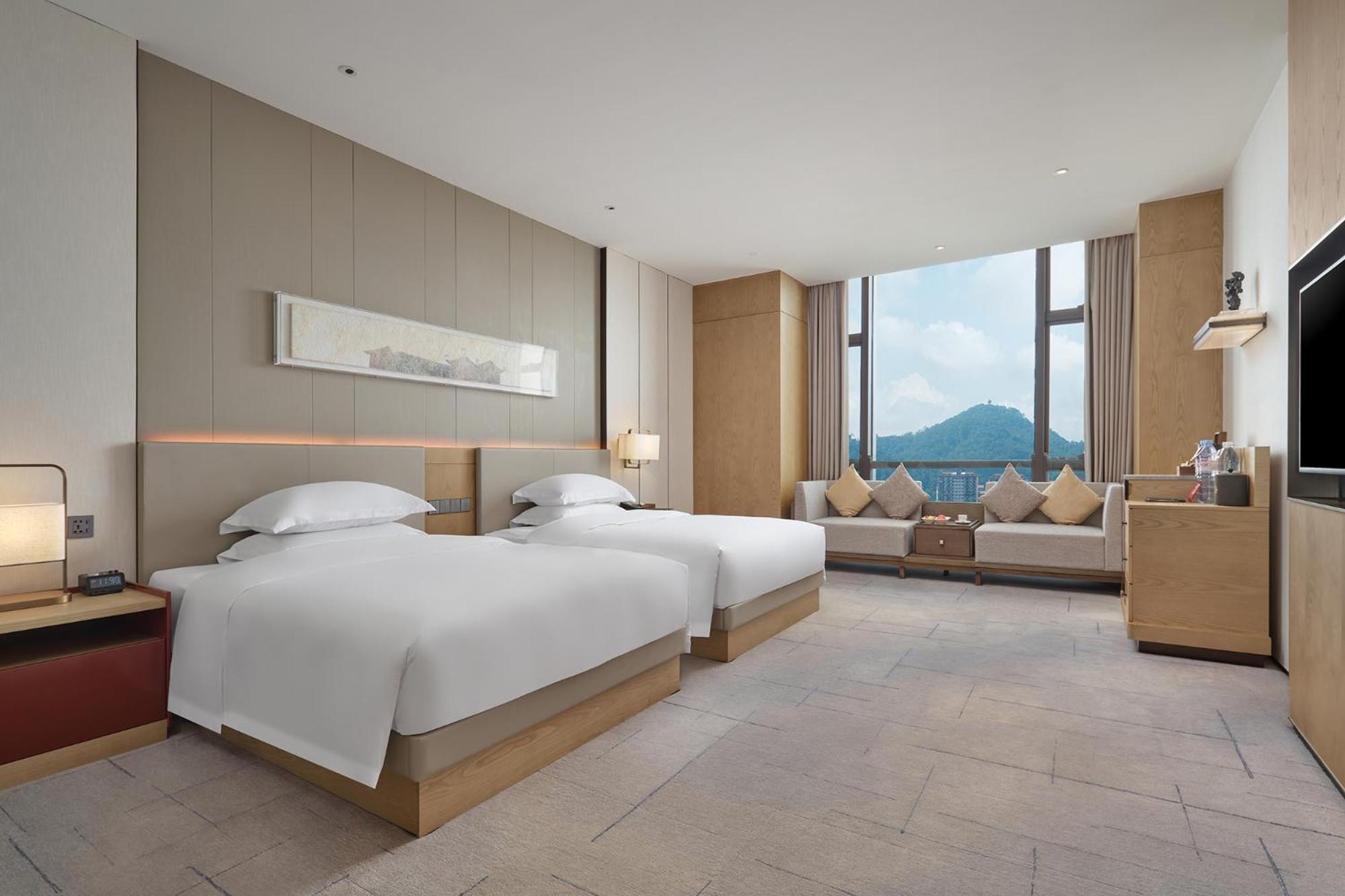 Dongguan Dongcheng International Hotel - Free Shuttle Buses For Executive Room Guests During Canton Fair 외부 사진