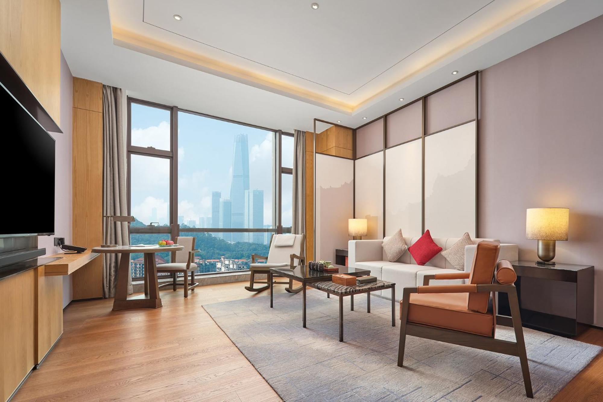 Dongguan Dongcheng International Hotel - Free Shuttle Buses For Executive Room Guests During Canton Fair 외부 사진