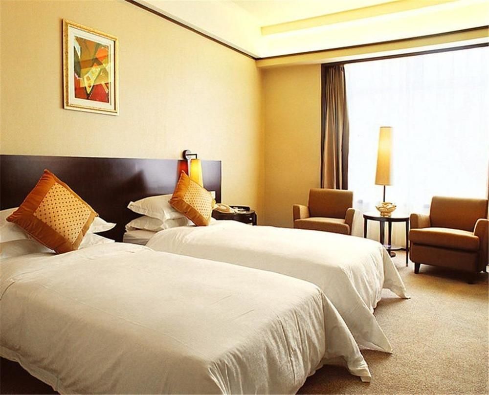 Dongguan Dongcheng International Hotel - Free Shuttle Buses For Executive Room Guests During Canton Fair 외부 사진