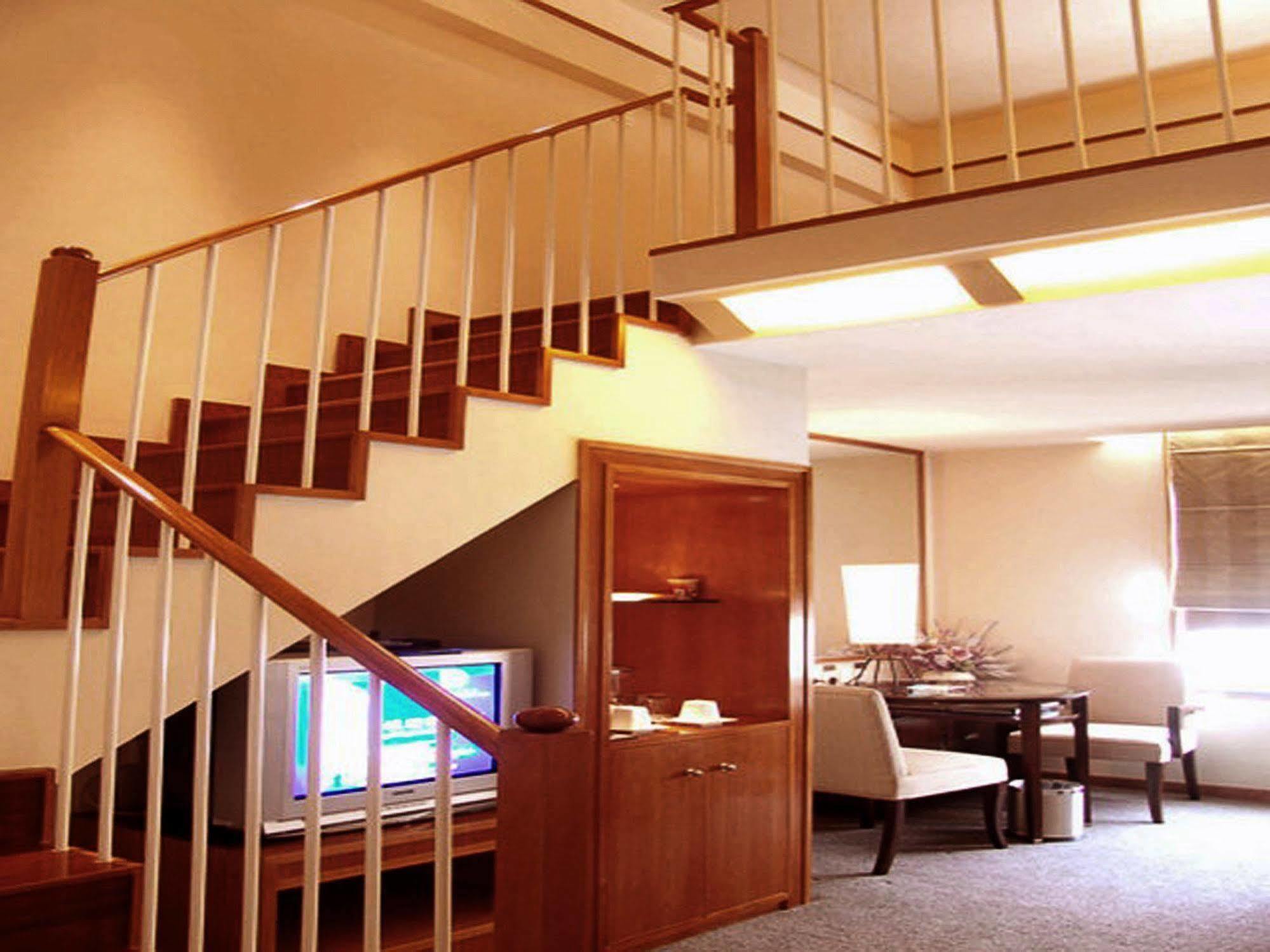 Dongguan Dongcheng International Hotel - Free Shuttle Buses For Executive Room Guests During Canton Fair 외부 사진
